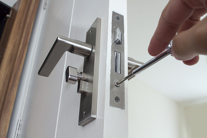 Our local locksmiths are able to repair and install door locks for properties in Mottram In Longdendale and the local area.